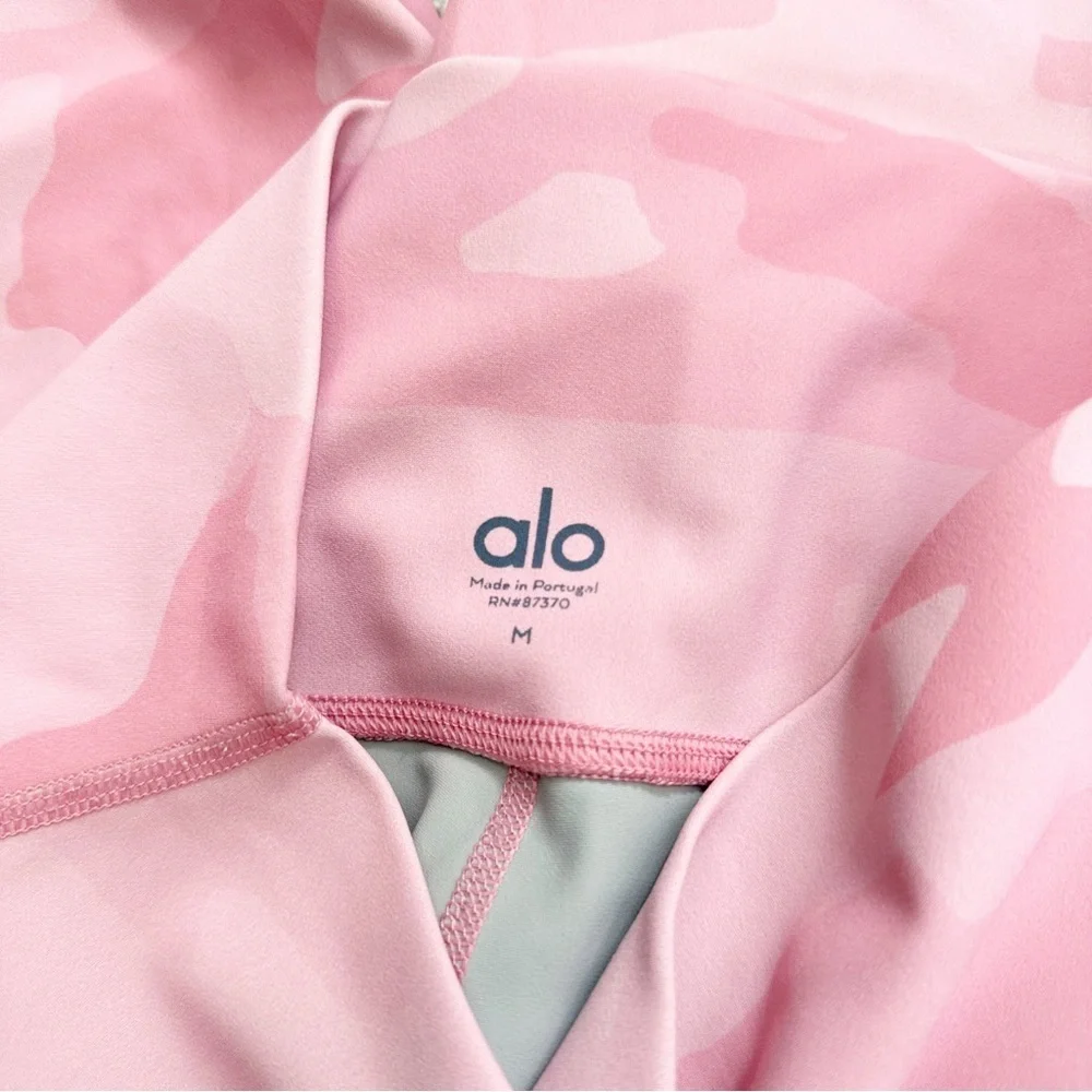Alo Yoga High Waist Vapor Legging in Ballet Milk Pink Camouflage Women’s Size M